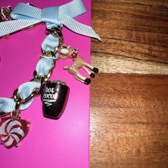Betsey Johnson Women’s Charm Bracelet Christmas Inspired - Picture 6 of 8